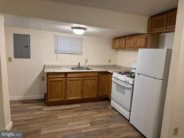 606 E MARKET STREET , Unit 1STFLRREAR, YORK, PA 17403