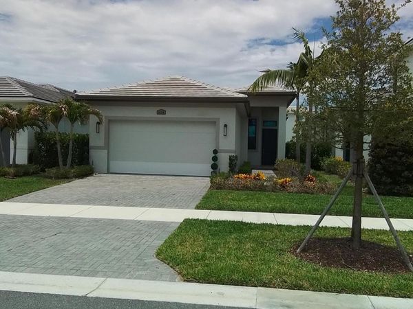 9184 SW Esule Way, Port St. Lucie, FL 34987