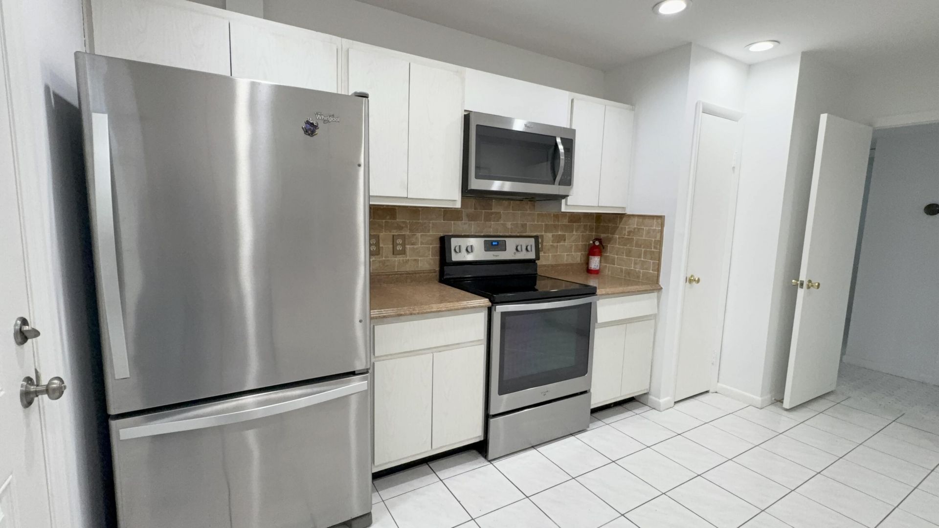 879 NE 195th Street, Unit 227, Miami, FL 33179 Photo