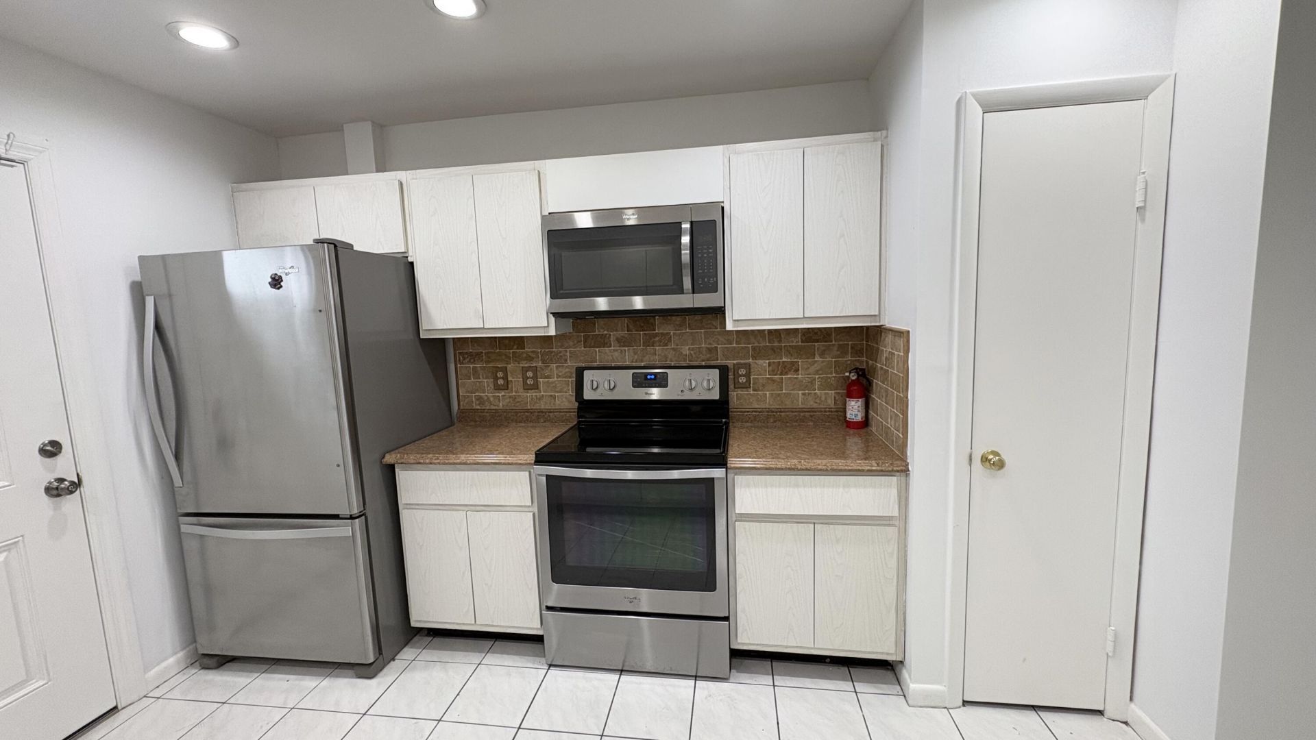 879 NE 195th Street, Unit 227, Miami, FL 33179 Photo