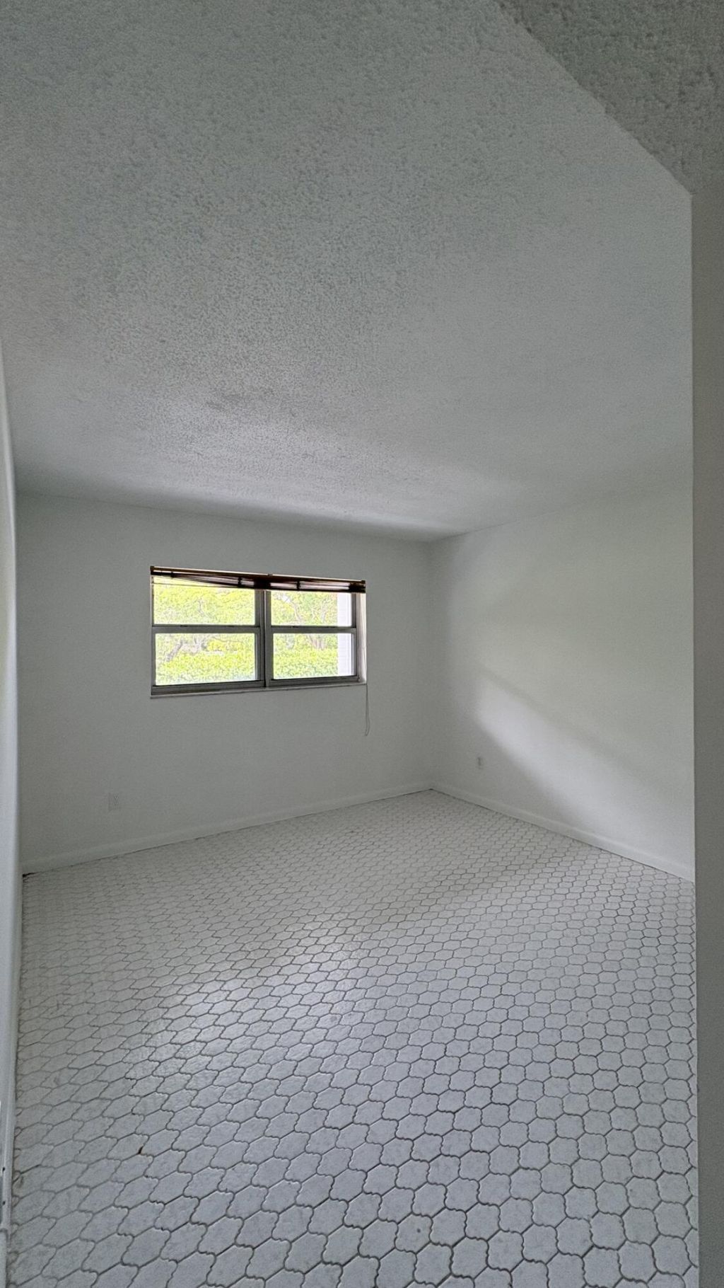 879 NE 195th Street, Unit 227, Miami, FL 33179 Photo