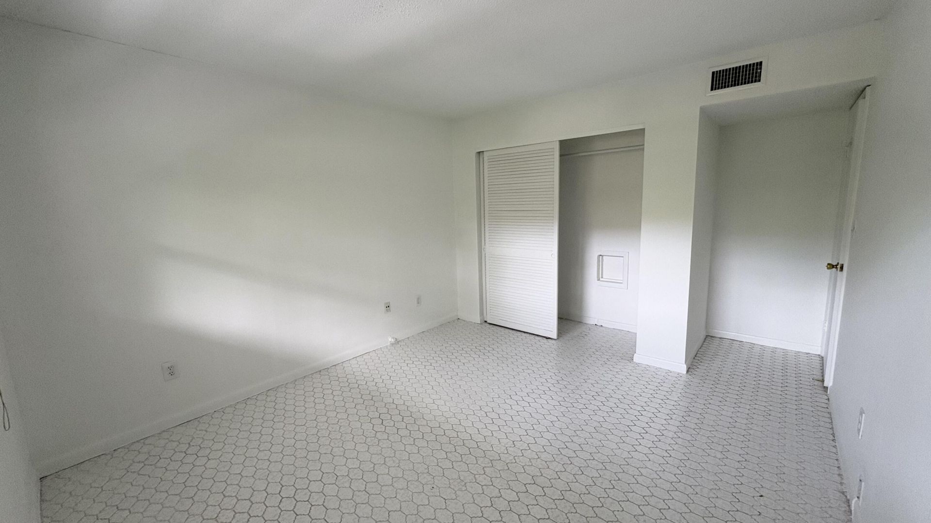 879 NE 195th Street, Unit 227, Miami, FL 33179 Photo