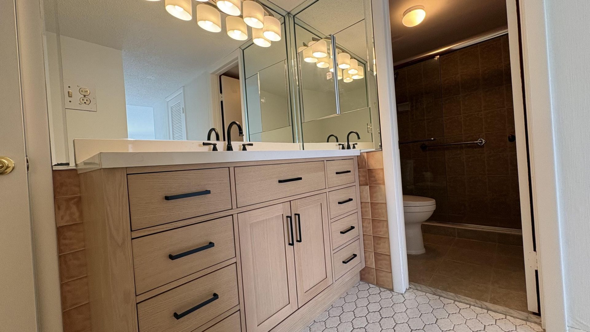 879 NE 195th Street, Unit 227, Miami, FL 33179 Photo