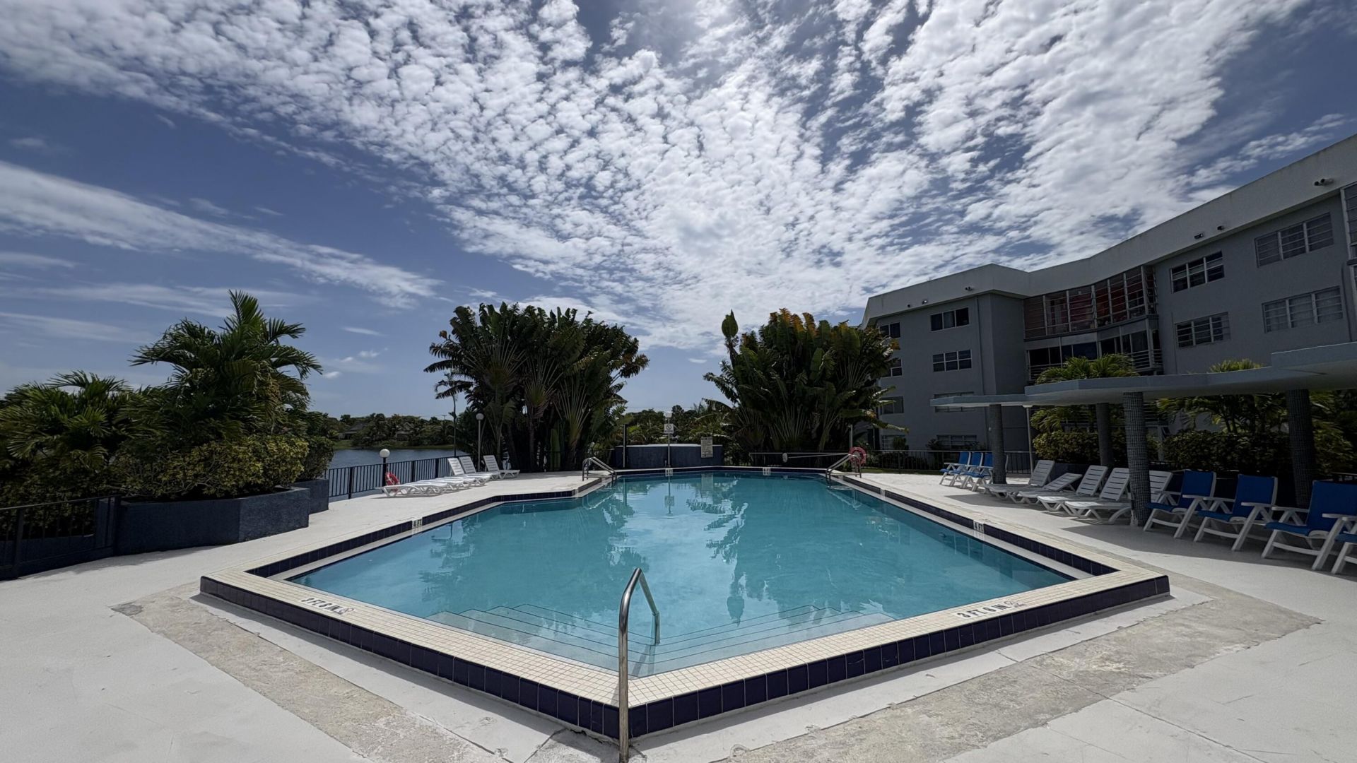 879 NE 195th Street, Unit 227, Miami, FL 33179 Photo
