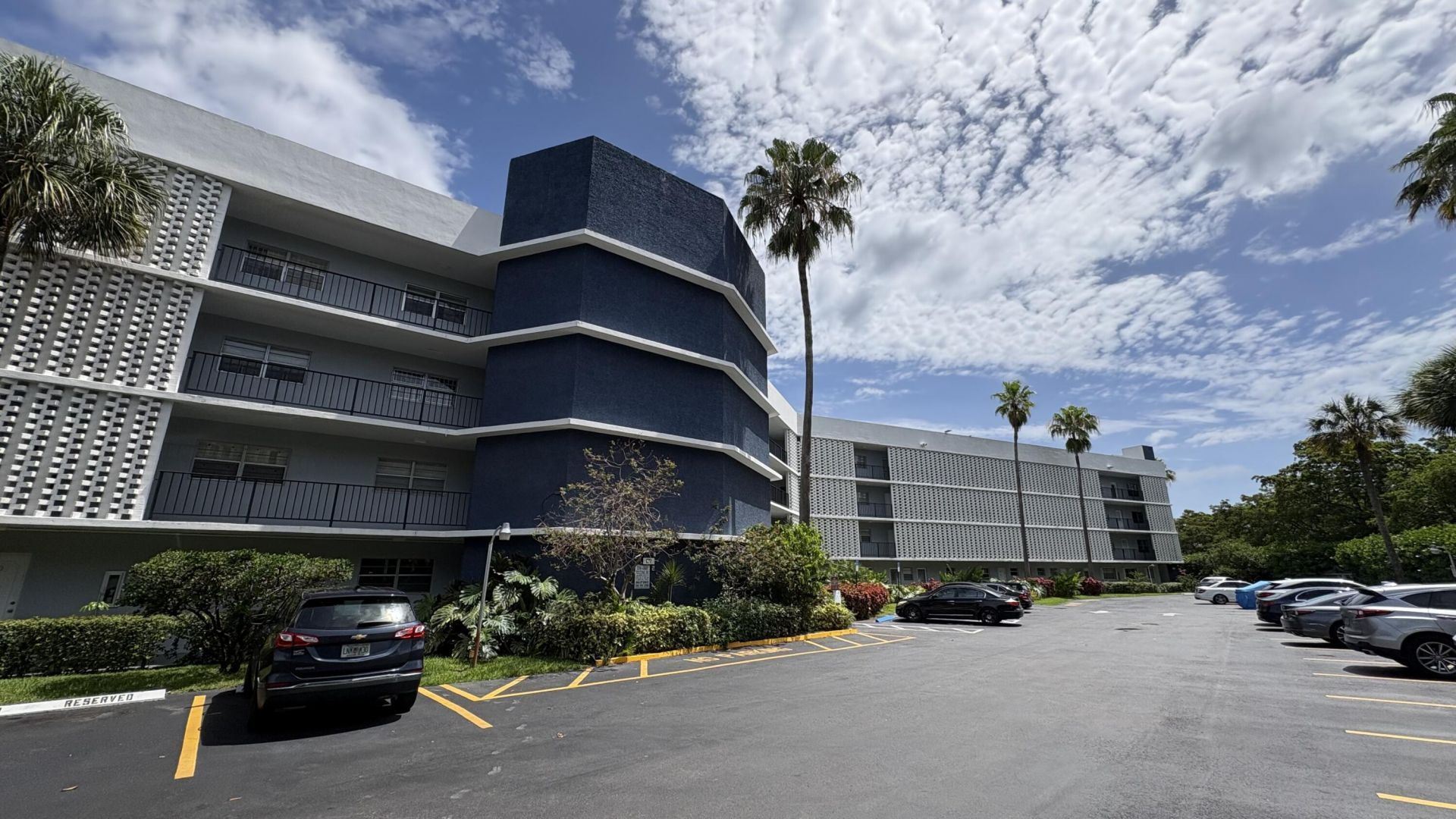 879 NE 195th Street, Unit 227, Miami, FL 33179 Photo