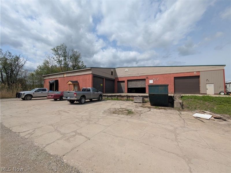 9755 Plank Road, Montville, OH 44064 Photo 6