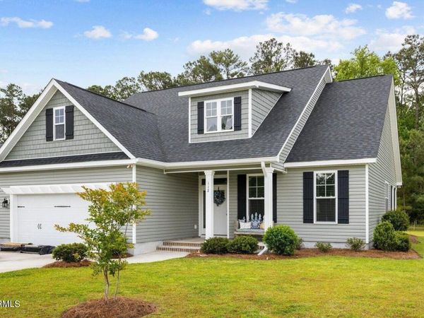 112 Meadowbrook Court , Cedar Point, NC 28584
