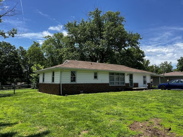 1113 Bel Aire Drive , Mt Vernon, IL 62864