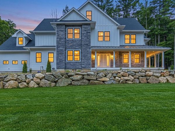 33 Pine Street, Dover, MA 02030