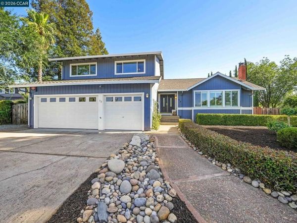32 Atchinson Stage Court, Clayton, CA 94517