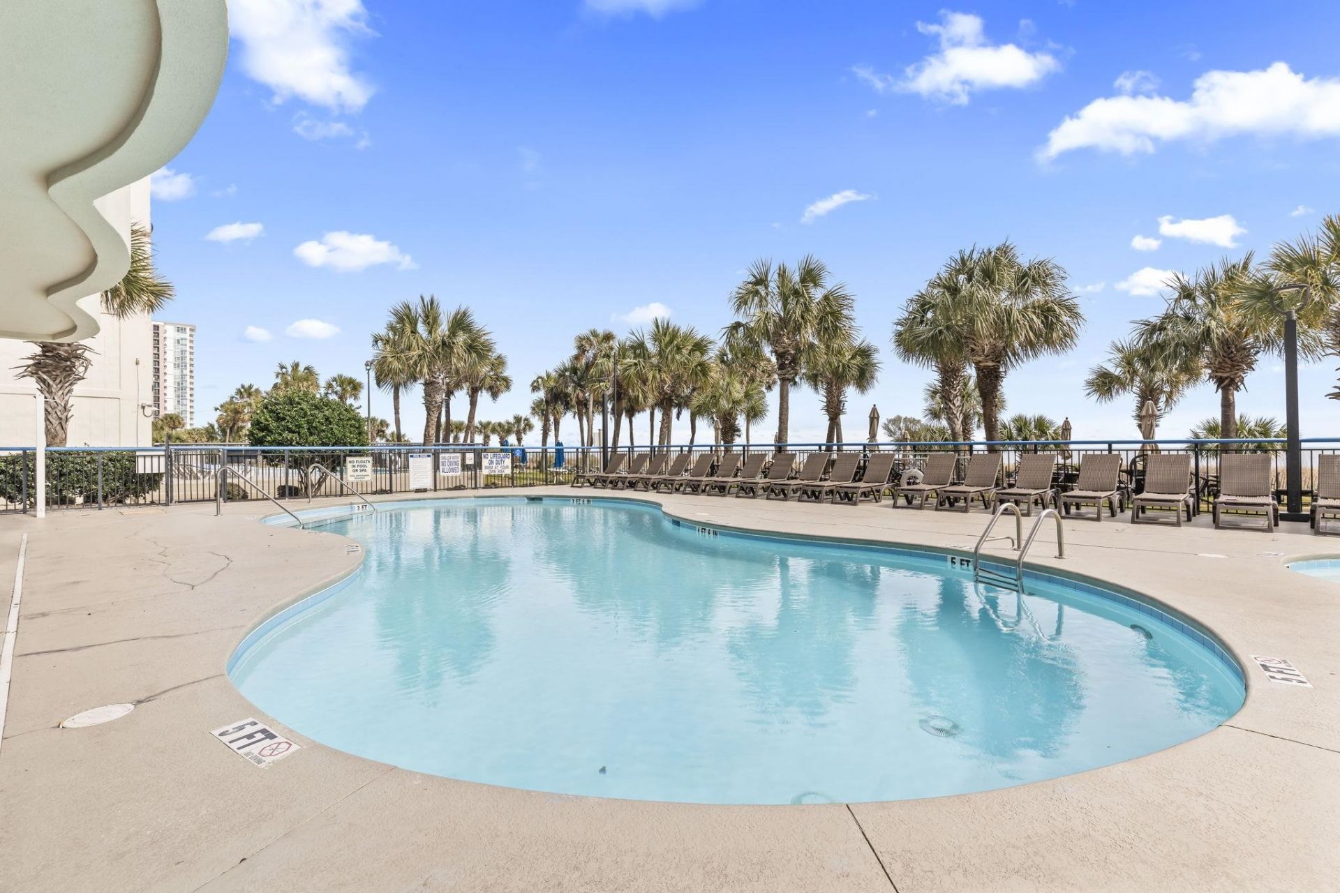 2300 N Ocean Blvd.  Photo 35