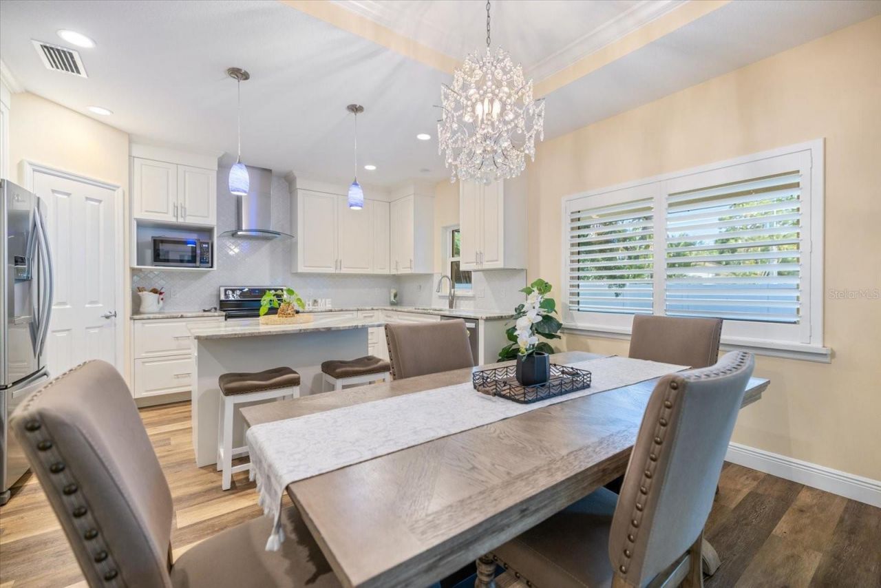 2339 Datura Street , Sarasota, FL 34239 Photo