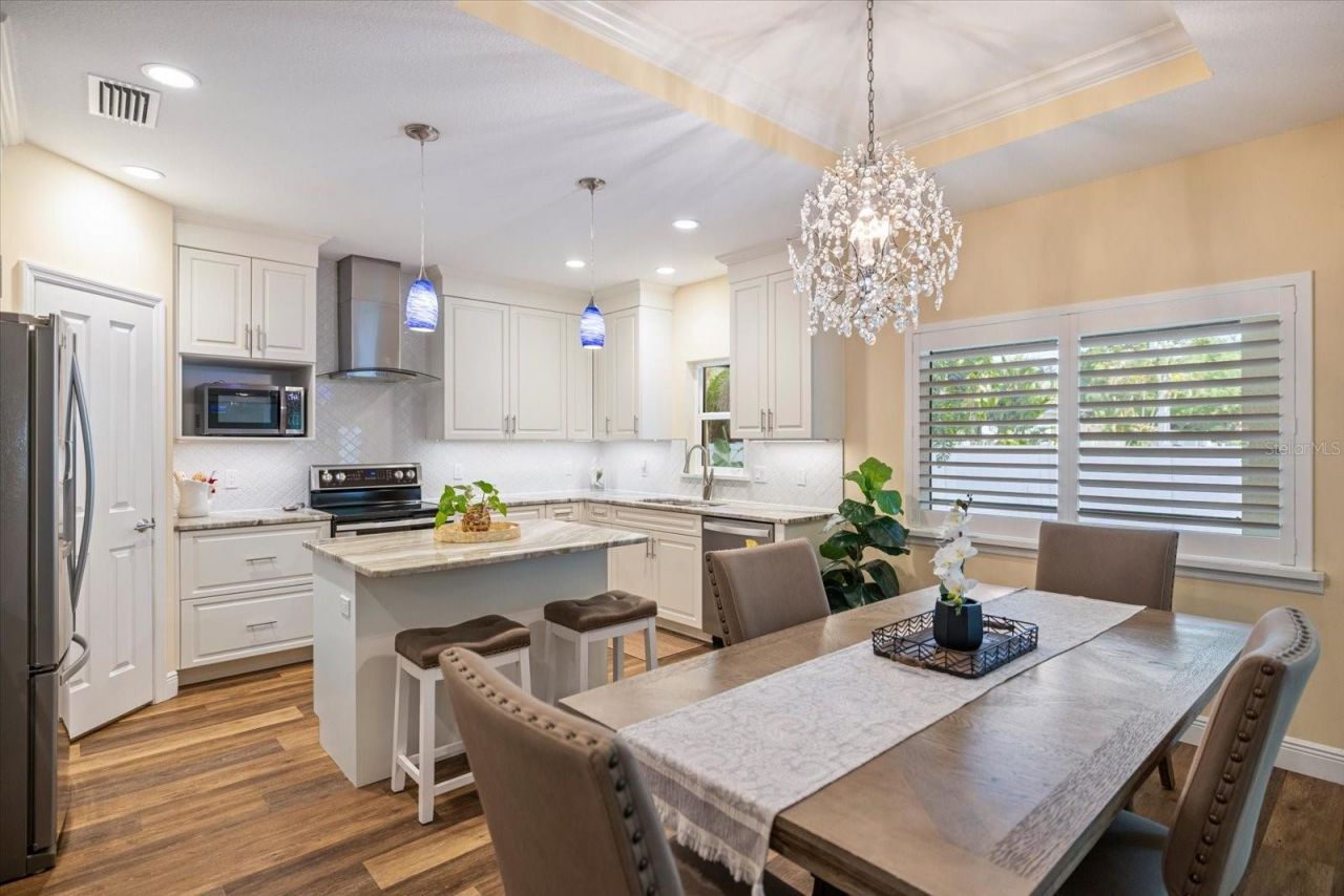 2339 Datura Street , Sarasota, FL 34239 Photo