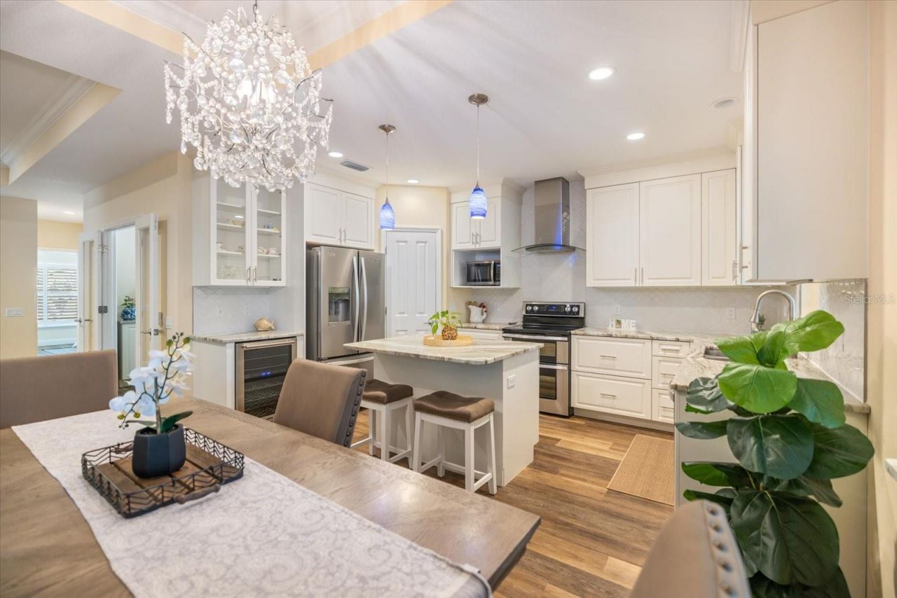 2339 Datura Street , Sarasota, FL 34239 Photo