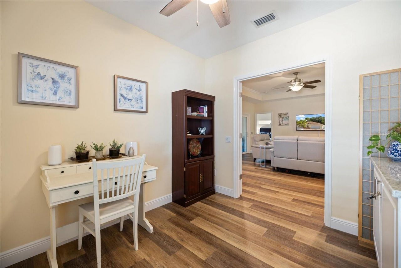 2339 Datura Street , Sarasota, FL 34239 Photo