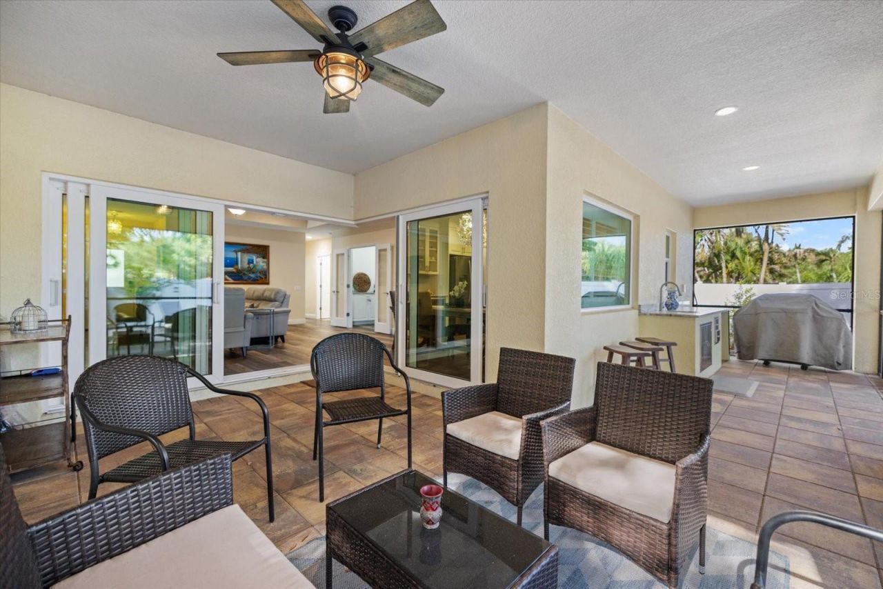 2339 Datura Street , Sarasota, FL 34239 Photo