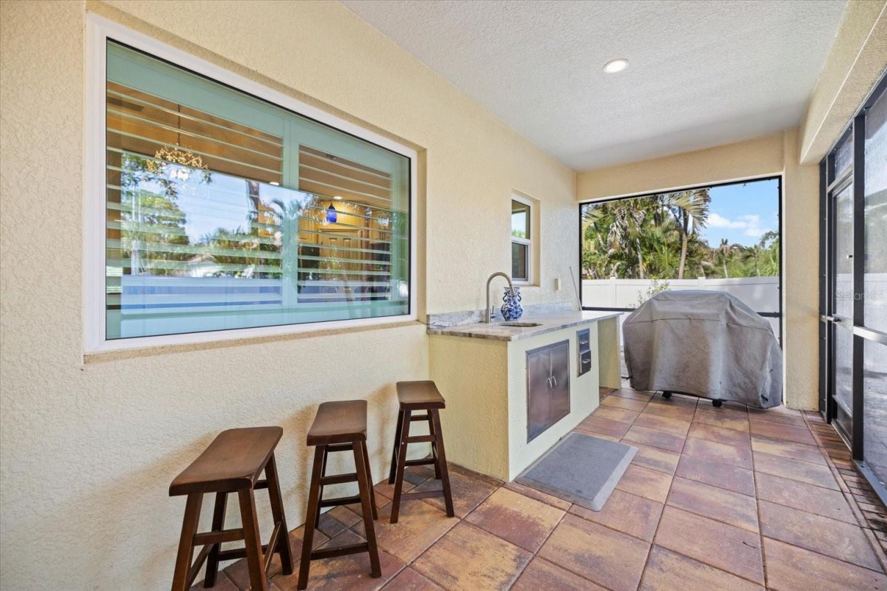 2339 Datura Street , Sarasota, FL 34239 Photo