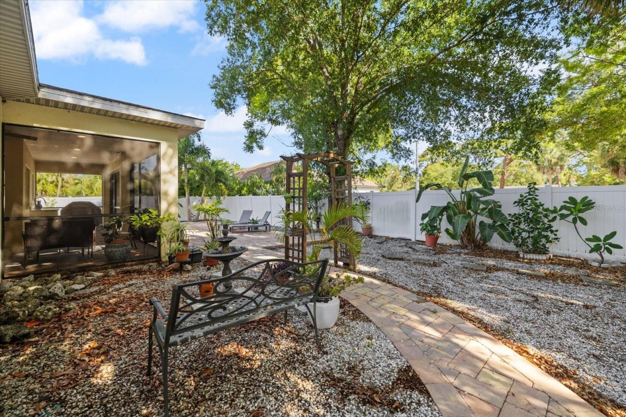 2339 Datura Street , Sarasota, FL 34239 Photo
