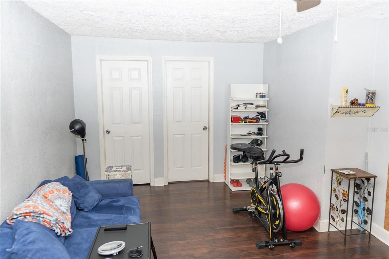 1906 E Caracas Street , Tampa, FL 33610 Photo