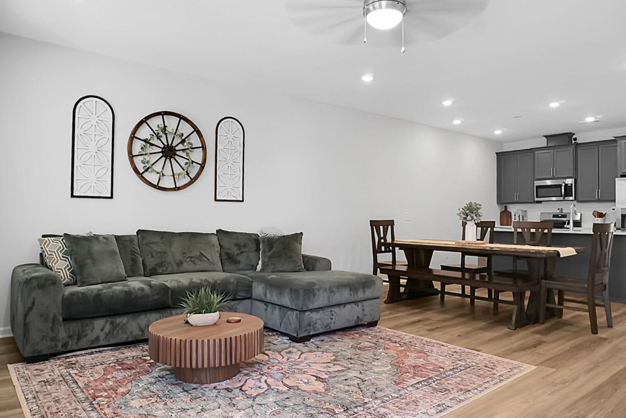 155 Cantona Drive Photo 10