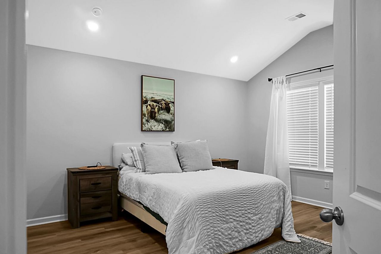 155 Cantona Drive Photo 27
