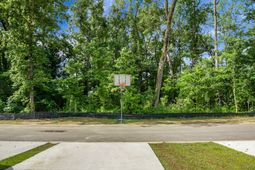 155 Cantona Drive photo 4
