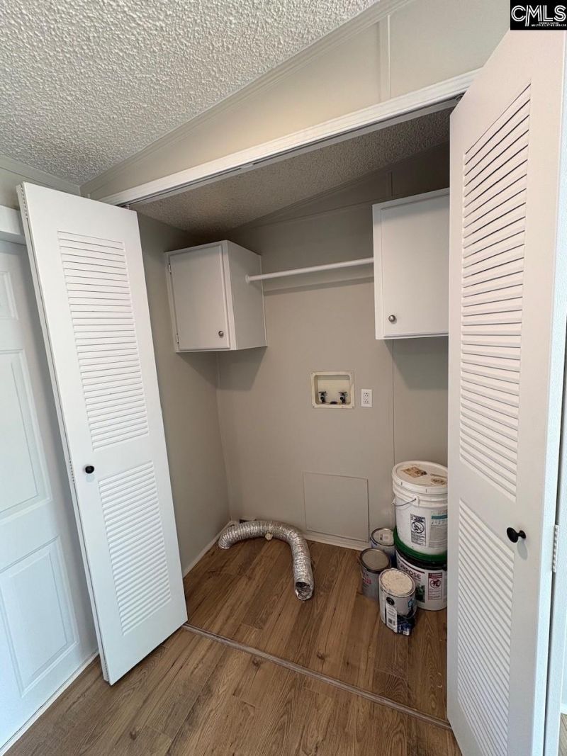187 Phillip Drive  Photo 10