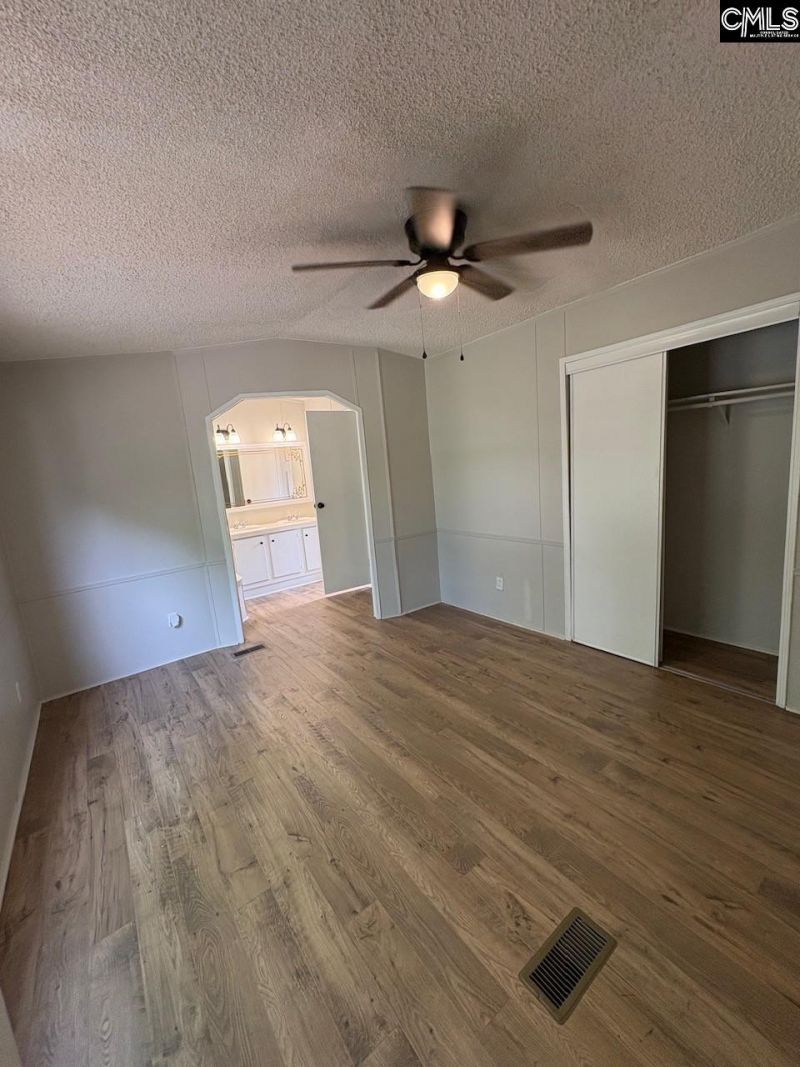 187 Phillip Drive  Photo 11