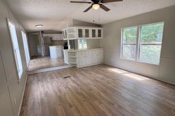 187 Phillip Drive  photo 4