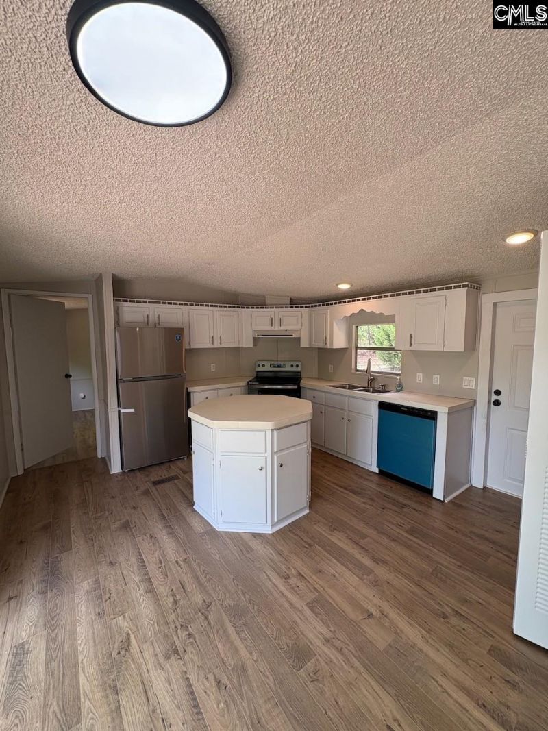 187 Phillip Drive  Photo 8