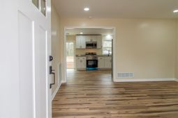 504 Orange Court  photo 4