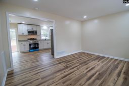 504 Orange Court  photo 4