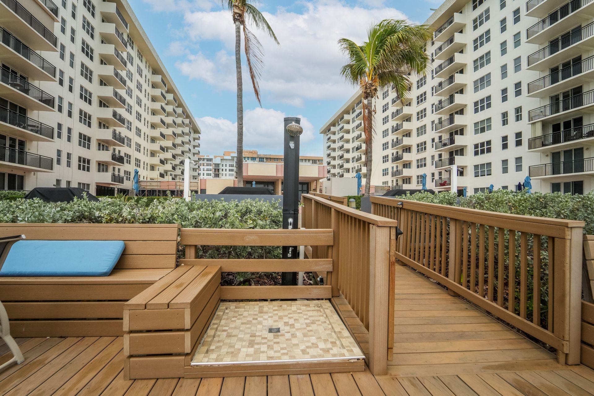 1149 Hillsboro, Unit 503, Hillsboro Beach, FL 33062 Photo