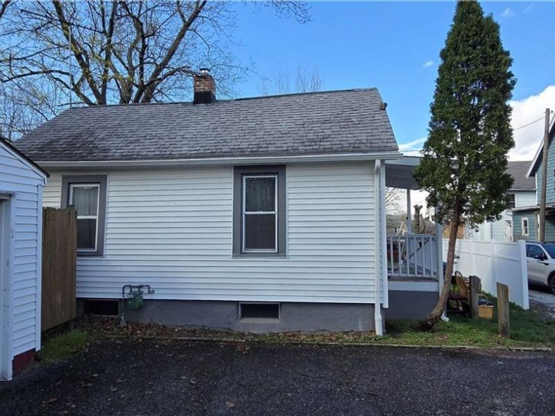 850 Kling Street , Akron, OH 44311 Photo 5