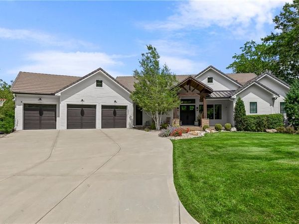 4951 NW Canyon Road, Lee's Summit, MO 64064
