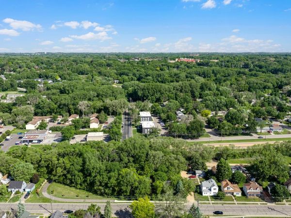 947 Stoughton Avenue, Chaska, MN 55318