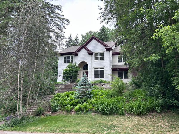 1536 Shannon Drive , Woodbury, MN 55125