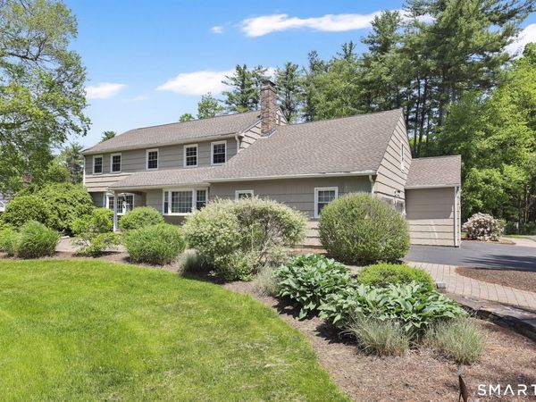 10 Hampshire, Simsbury, CT 06070