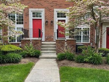 1572 Maryland Club Drive, Royal Oak, MI 48067