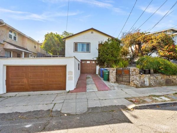 24432445 24th Avenue, Oakland, CA 94601