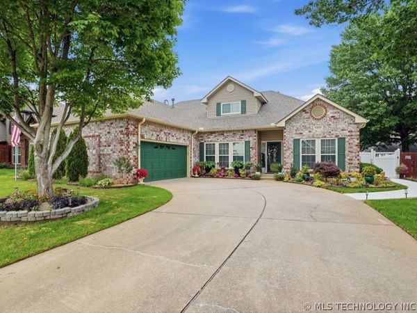 4333 S Dogwood Avenue, Broken Arrow, OK 74011