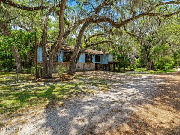 24900 NE 147 Place, Salt Springs, FL 32134