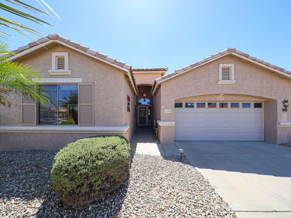 18100 N COCONINO Drive, Surprise, AZ 85374