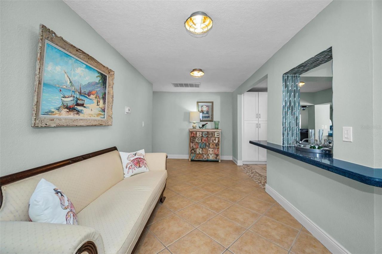 111 17th Street, Belleair Beach, FL 33786 Photo