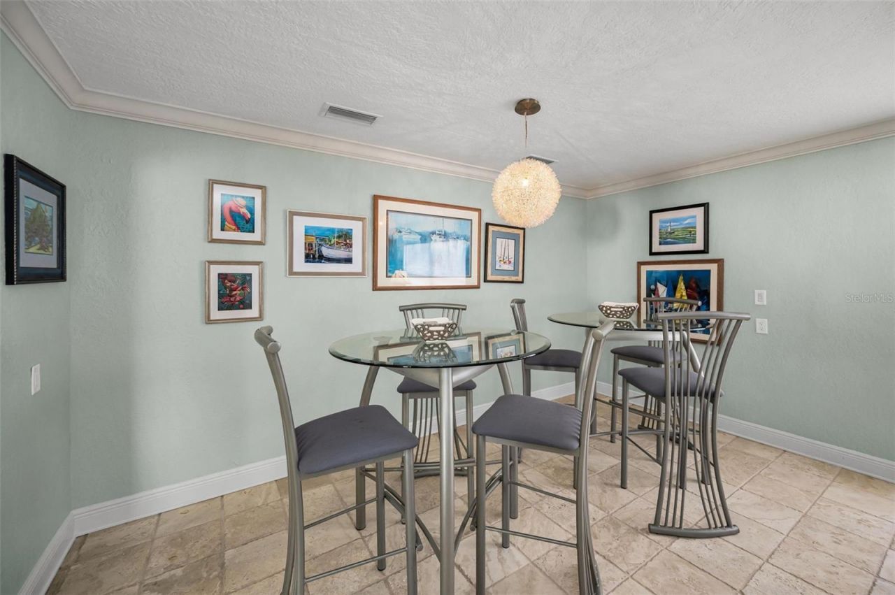 111 17th Street, Belleair Beach, FL 33786 Photo
