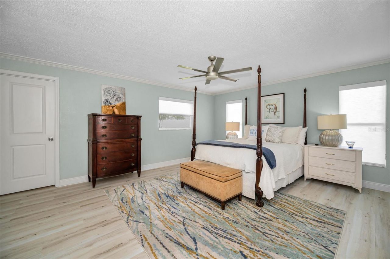 111 17th Street, Belleair Beach, FL 33786 Photo