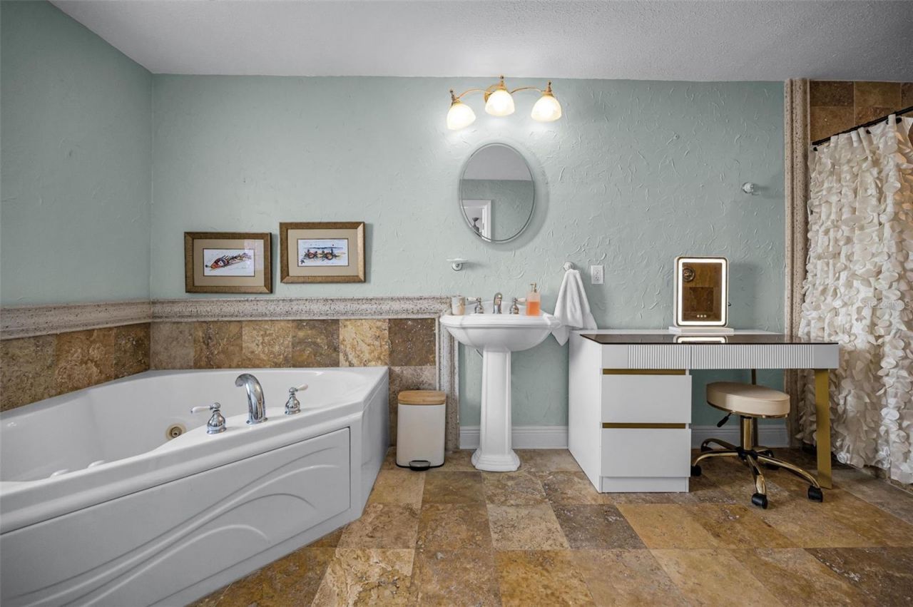 111 17th Street, Belleair Beach, FL 33786 Photo