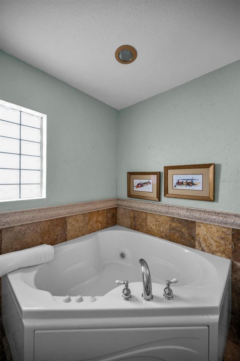 111 17th Street, Belleair Beach, FL 33786 Photo