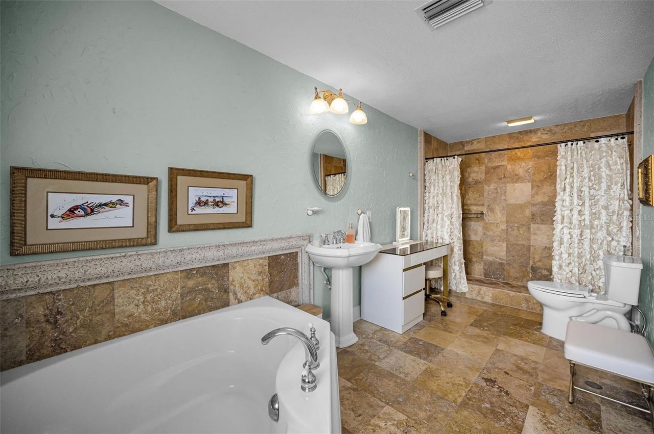 111 17th Street, Belleair Beach, FL 33786 Photo