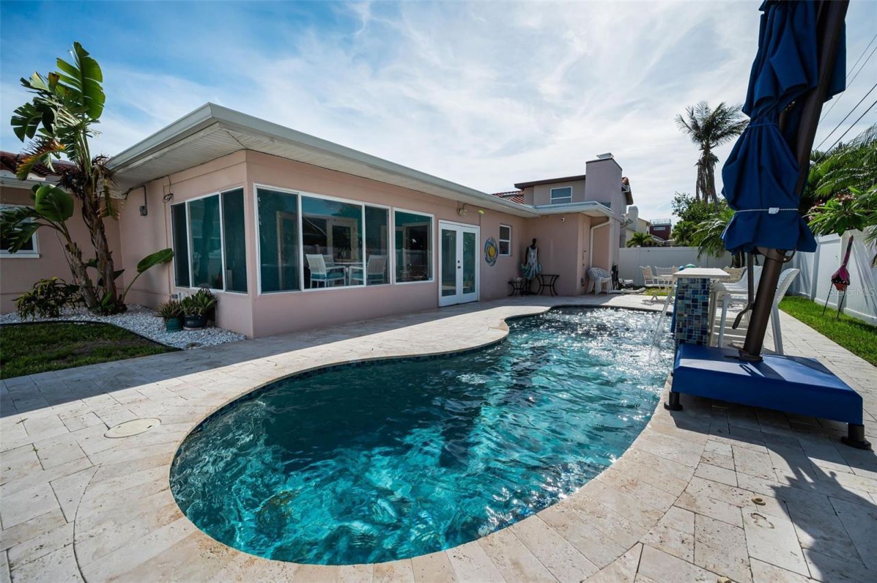 111 17th Street, Belleair Beach, FL 33786 Photo